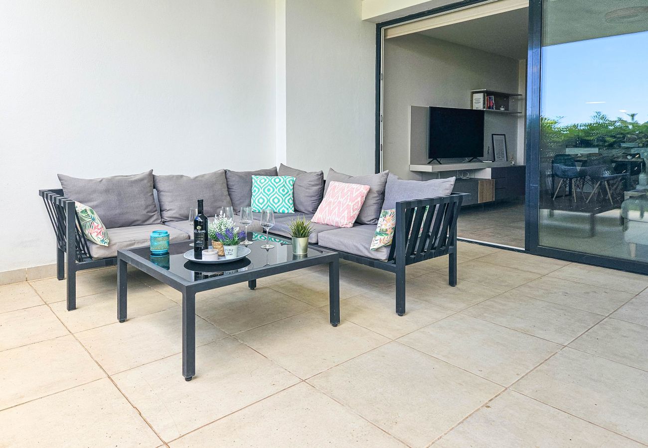 Apartamento en La Cala de Mijas - Apartamento de dos dormitorios frente a la piscina