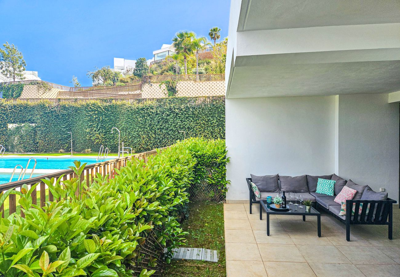 Apartamento en La Cala de Mijas - Apartamento de dos dormitorios frente a la piscina