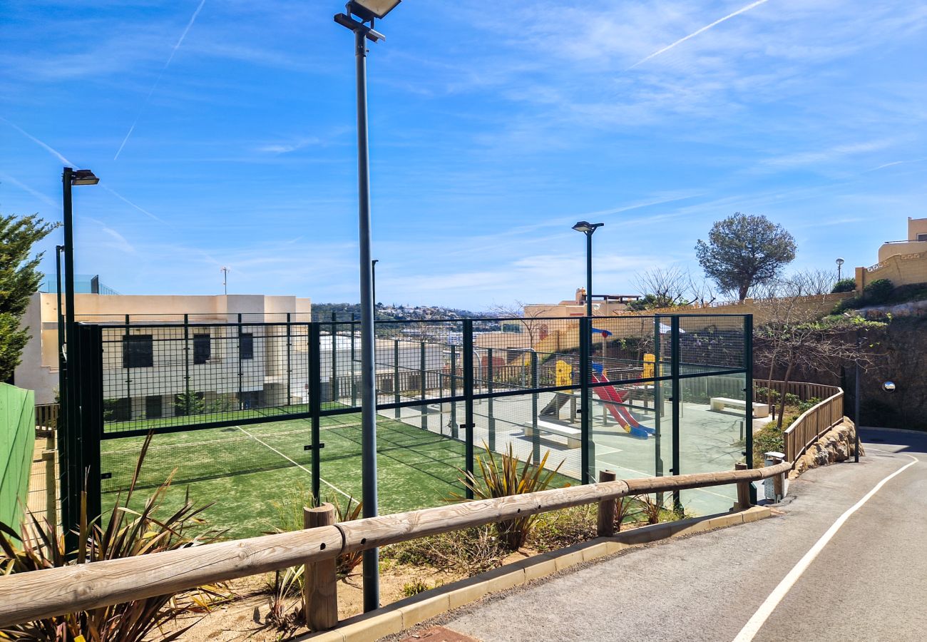 Apartamento en La Cala de Mijas - Apartamento de dos dormitorios frente a la piscina