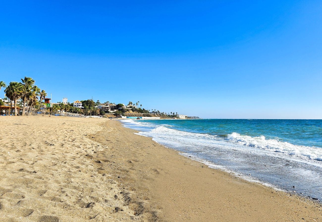Apartamento en La Cala de Mijas - Apartamento de dos dormitorios frente a la piscina