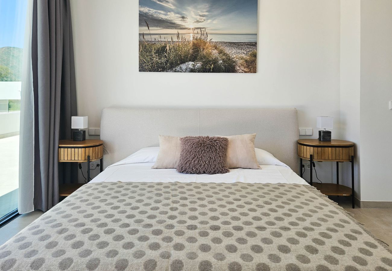 Villa en La Cala de Mijas - Nueva villa de cuatro dormitorios con piscina privada.