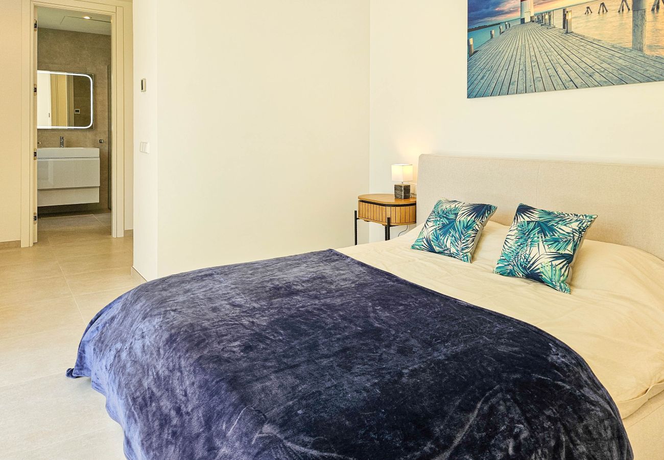 Villa en La Cala de Mijas - Nueva villa de cuatro dormitorios con piscina privada.
