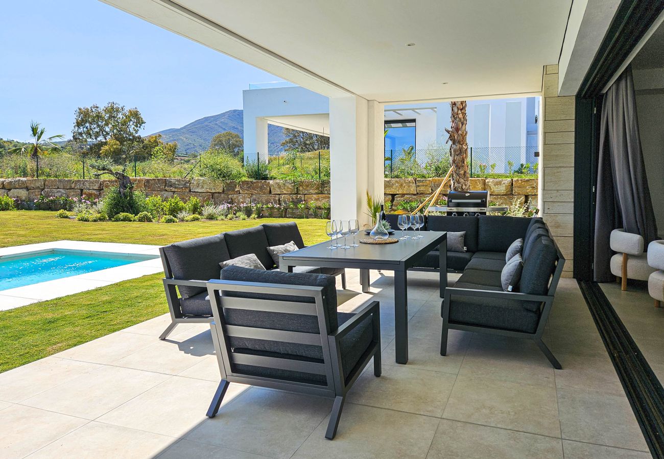 Villa en La Cala de Mijas - Nueva villa de cuatro dormitorios con piscina privada.