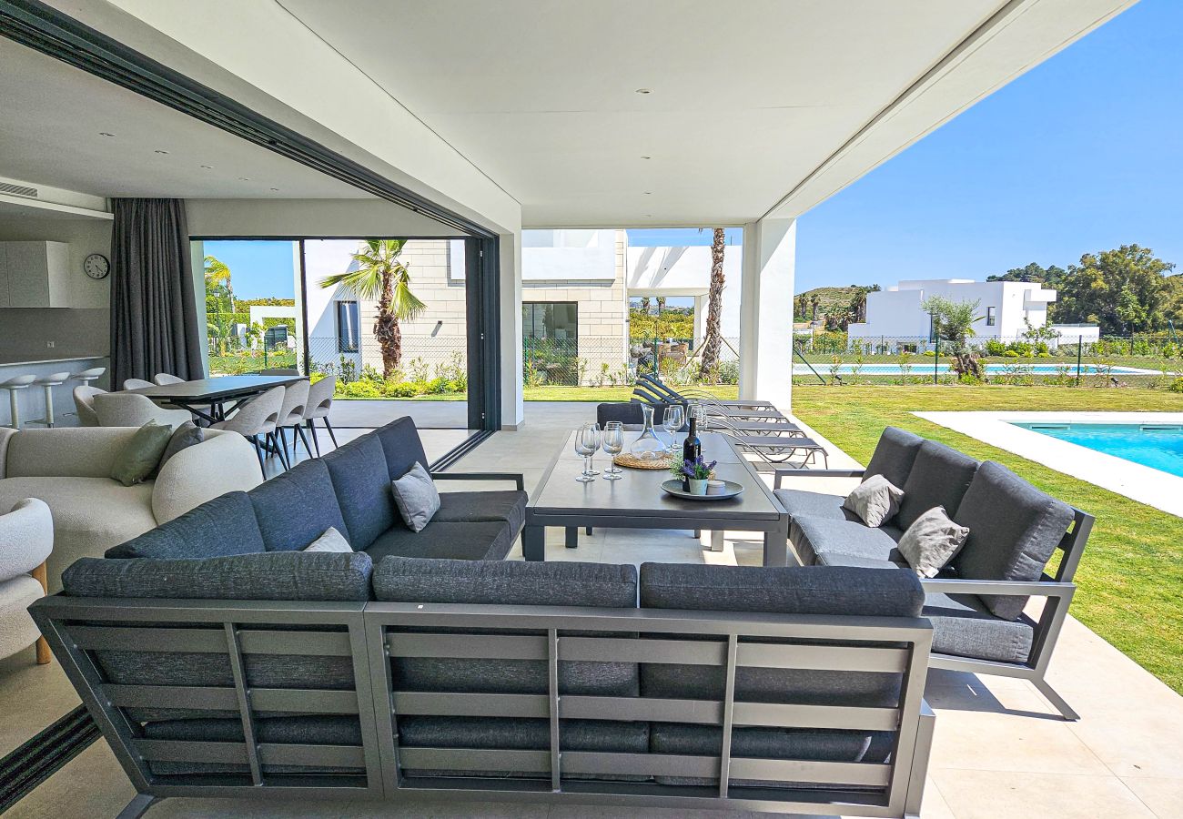 Villa en La Cala de Mijas - Nueva villa de cuatro dormitorios con piscina privada.