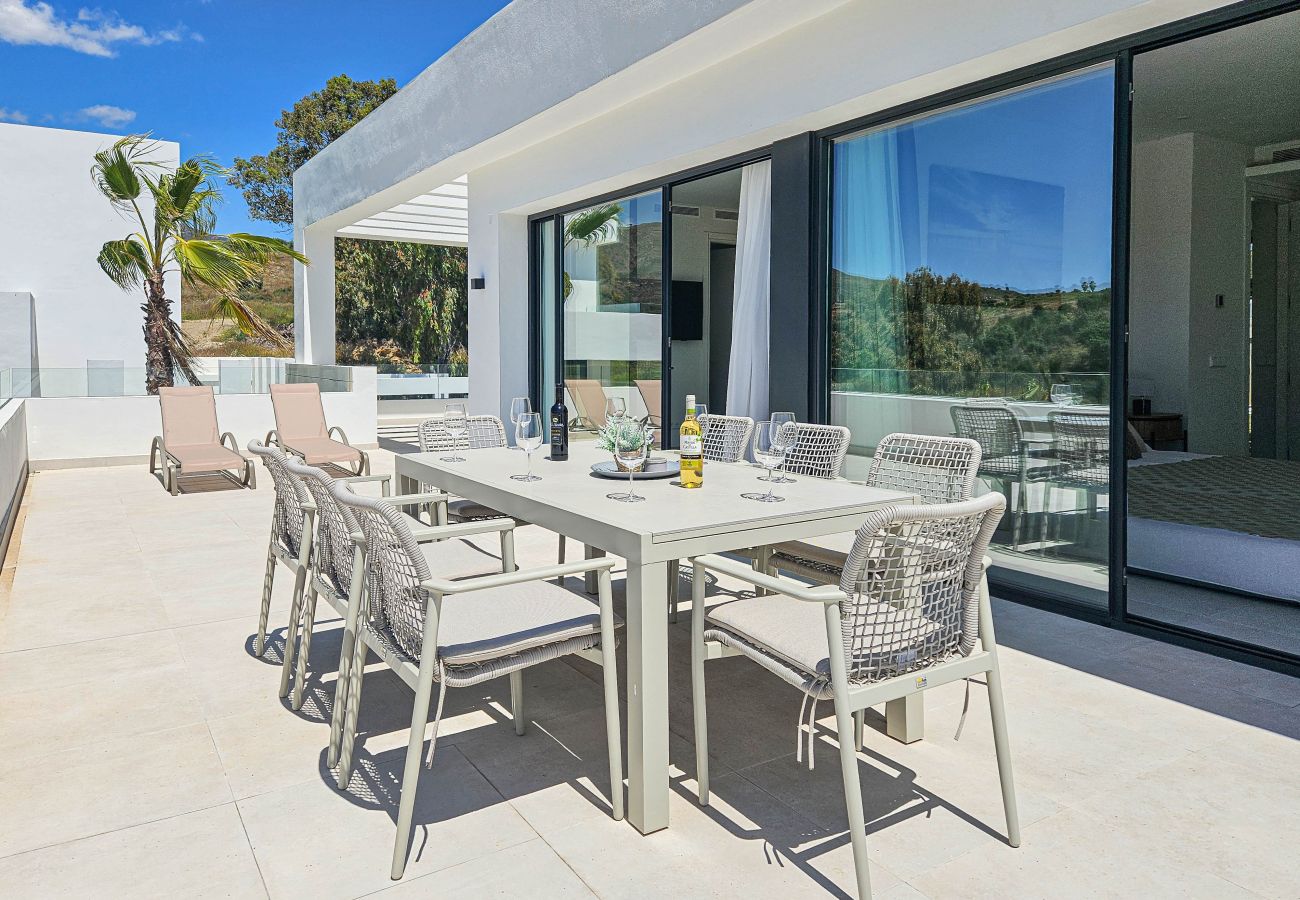 Villa en La Cala de Mijas - Nueva villa de cuatro dormitorios con piscina privada.
