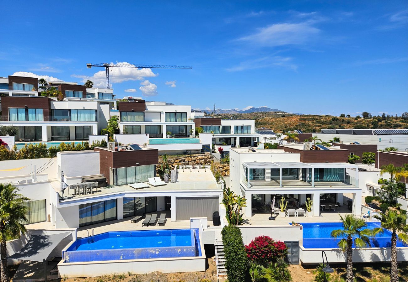 Casa adosada en Mijas Costa - Casa adosada de 4 dormitorios en La Cala