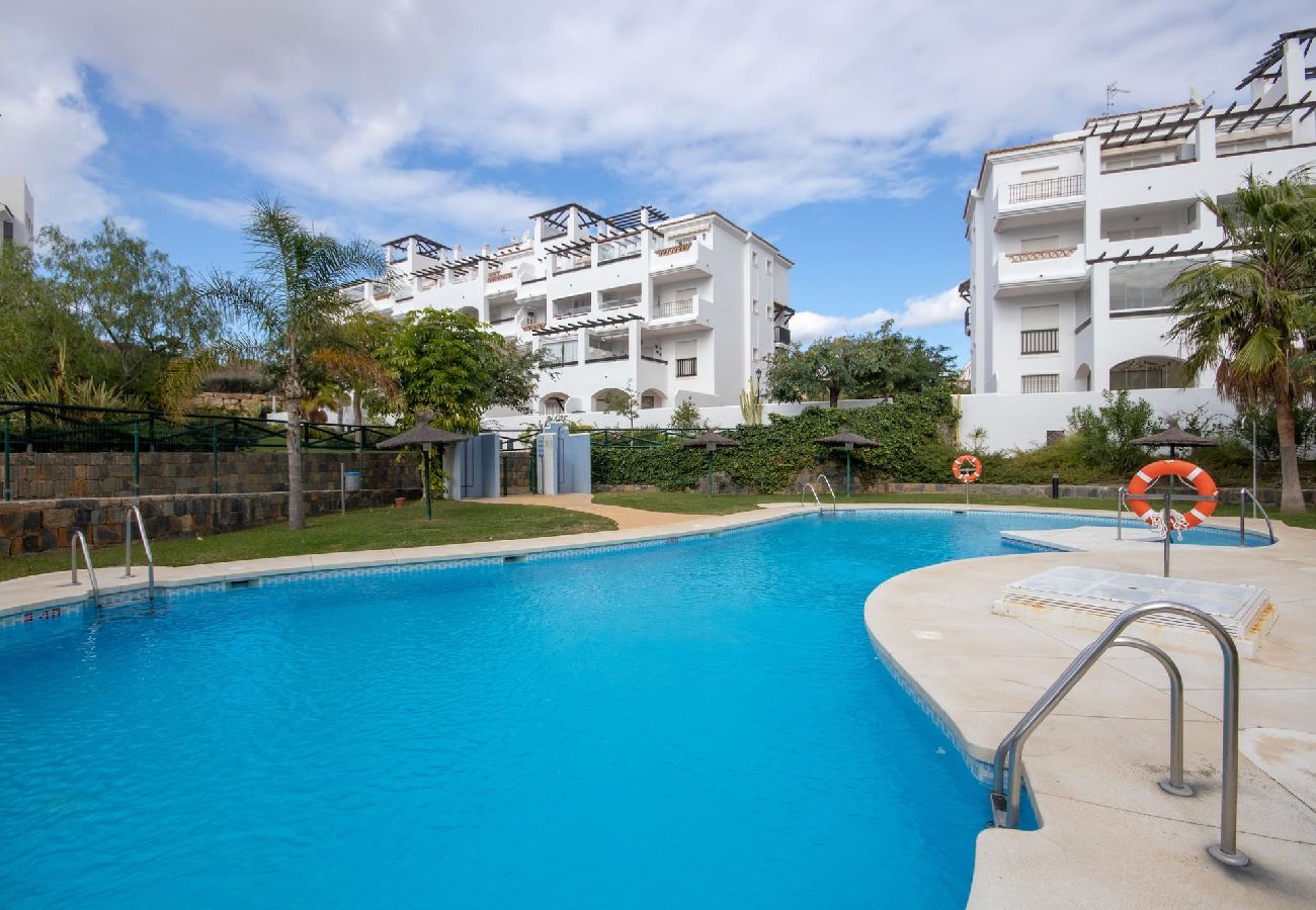 Apartment in Manilva - Two bedroom top floor apartment in Sabinillas