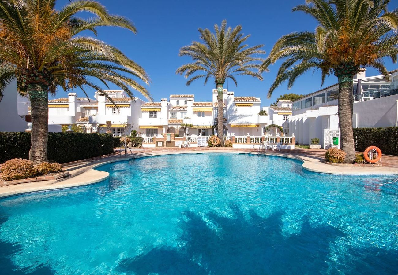 House in La Cala de Mijas - 3 Bed Townhouse roof terrace 100m to the beach