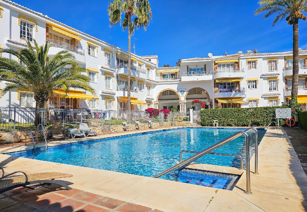 House in La Cala de Mijas - 3 Bed Townhouse roof terrace 100m to the beach