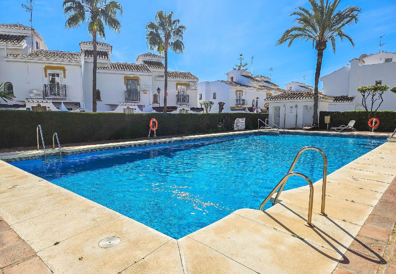 House in La Cala de Mijas - 3 Bed Townhouse roof terrace 100m to the beach