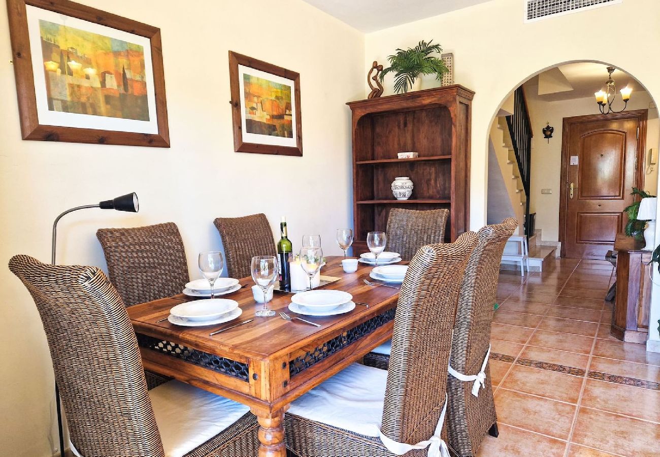 Townhouse in Mijas Costa - 3 bed in Los Jarales Calahonda close to the beach