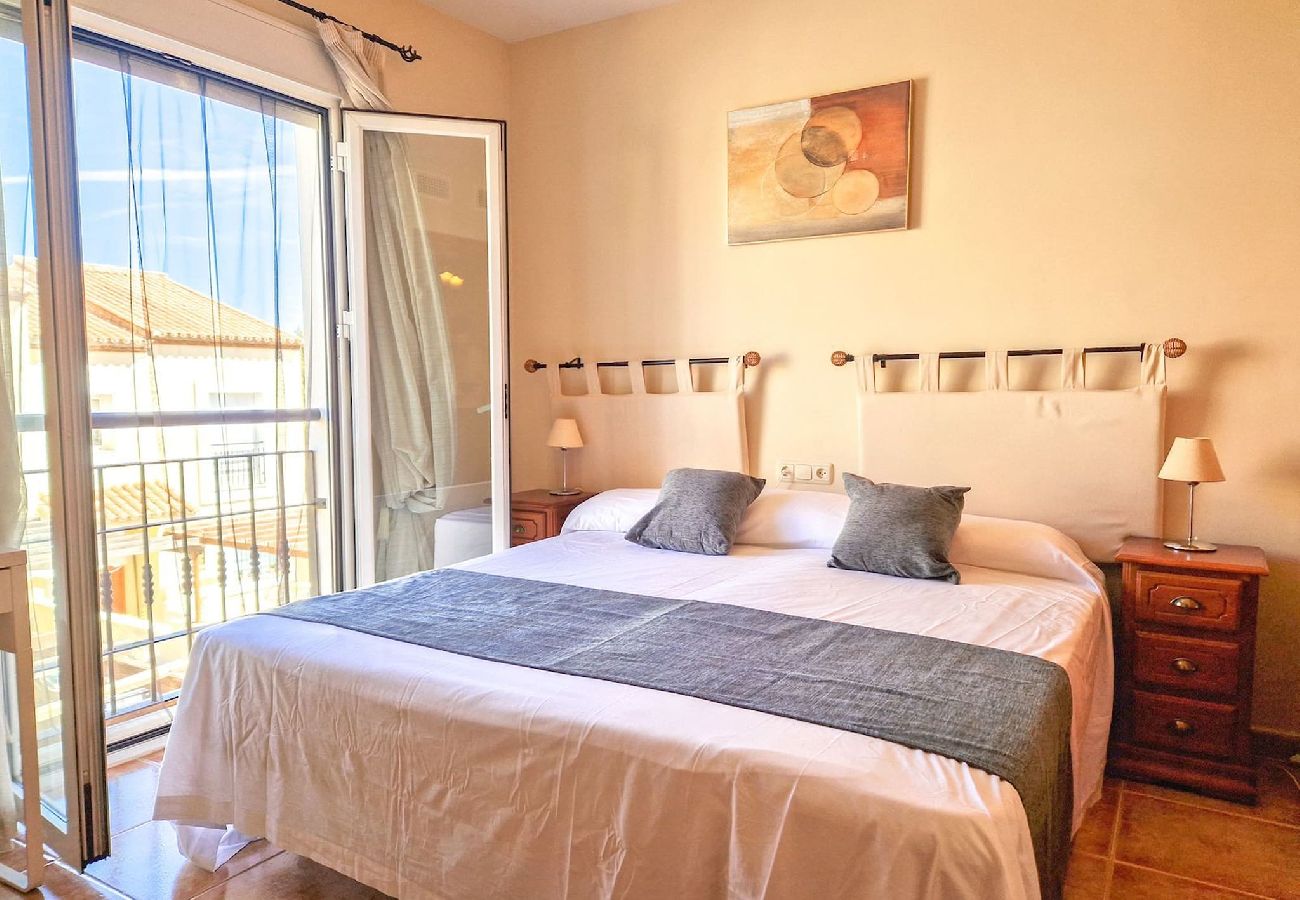 Townhouse in Mijas Costa - 3 bed in Los Jarales Calahonda close to the beach