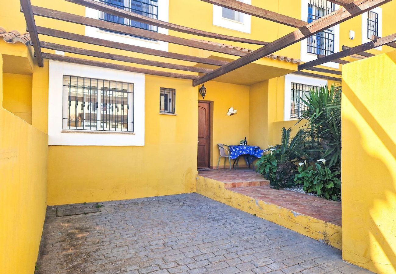 Townhouse in Mijas Costa - 3 bed in Los Jarales Calahonda close to the beach