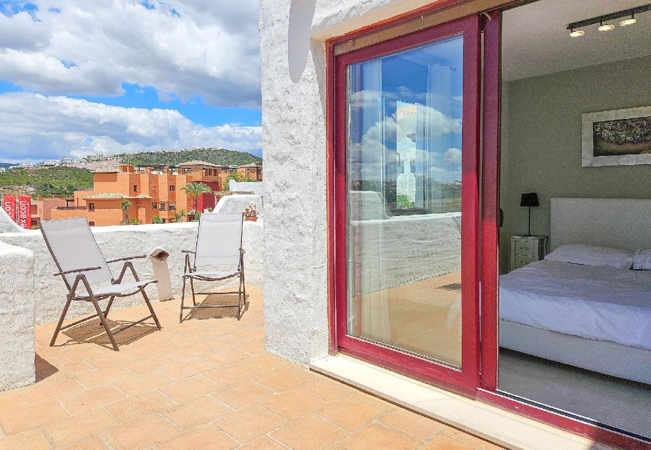 Apartment in Casares - 3 bedroom penthouse apt -Casares