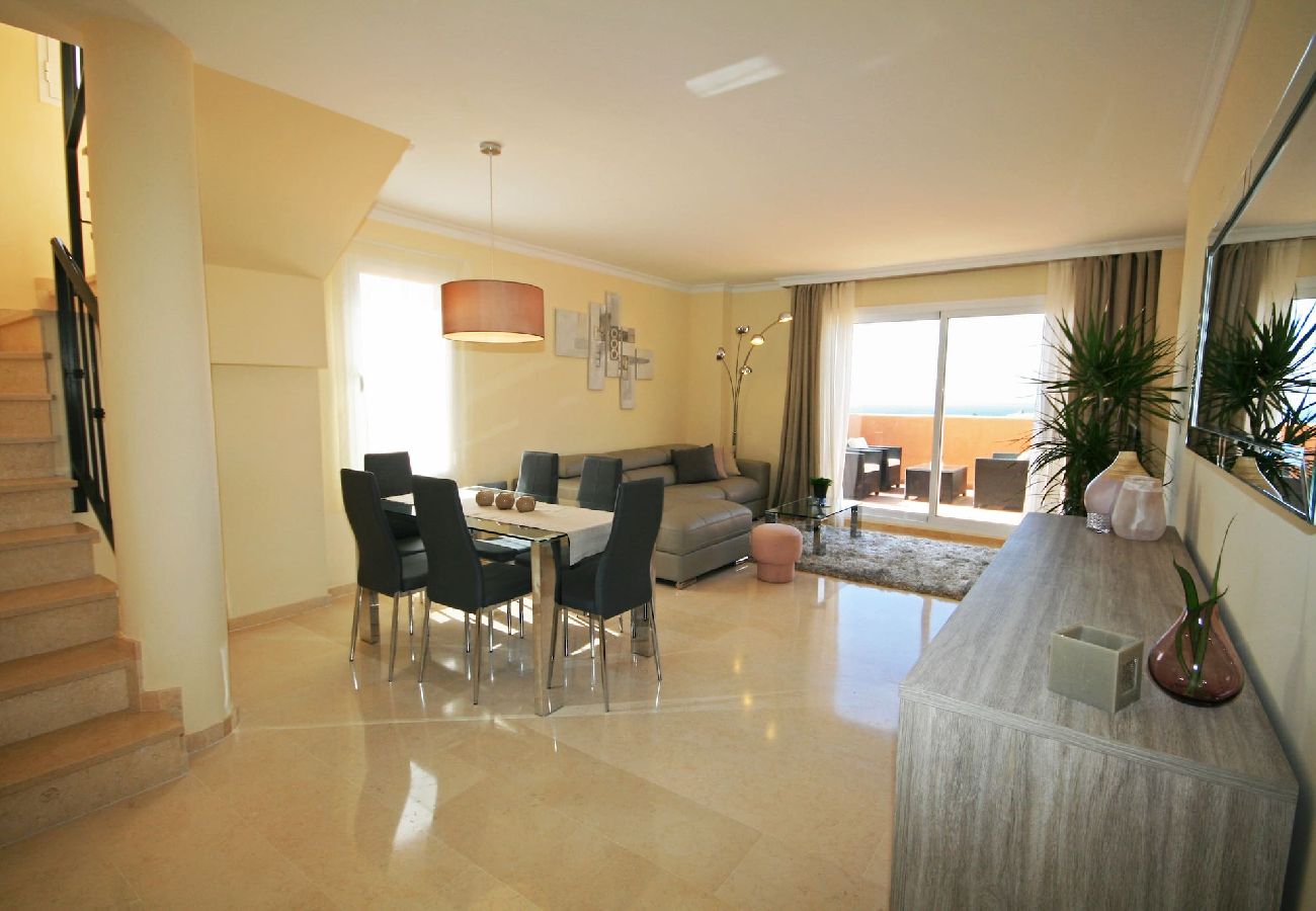 Apartment in Marbella - Stylish Duplex Penthouse Los Lagos de Santa Maria 