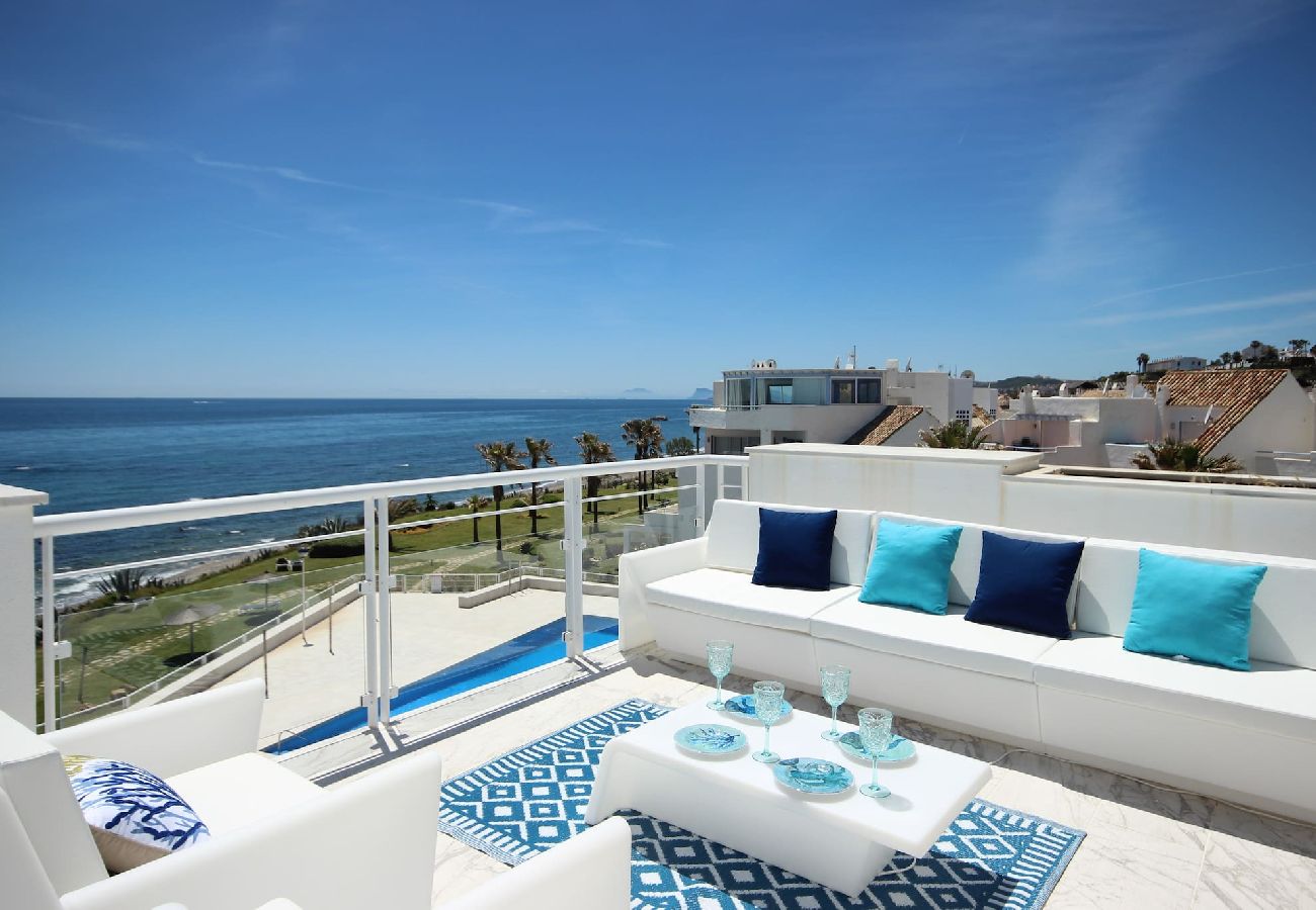 Apartment in Casares - Stunning Beachfront Penthouse in Casares 