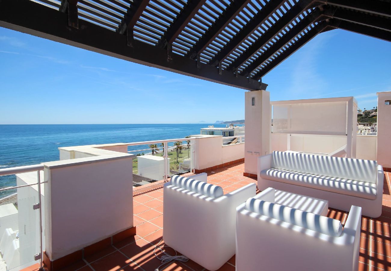 Apartment in Casares - Stunning Beachfront Penthouse in Casares 