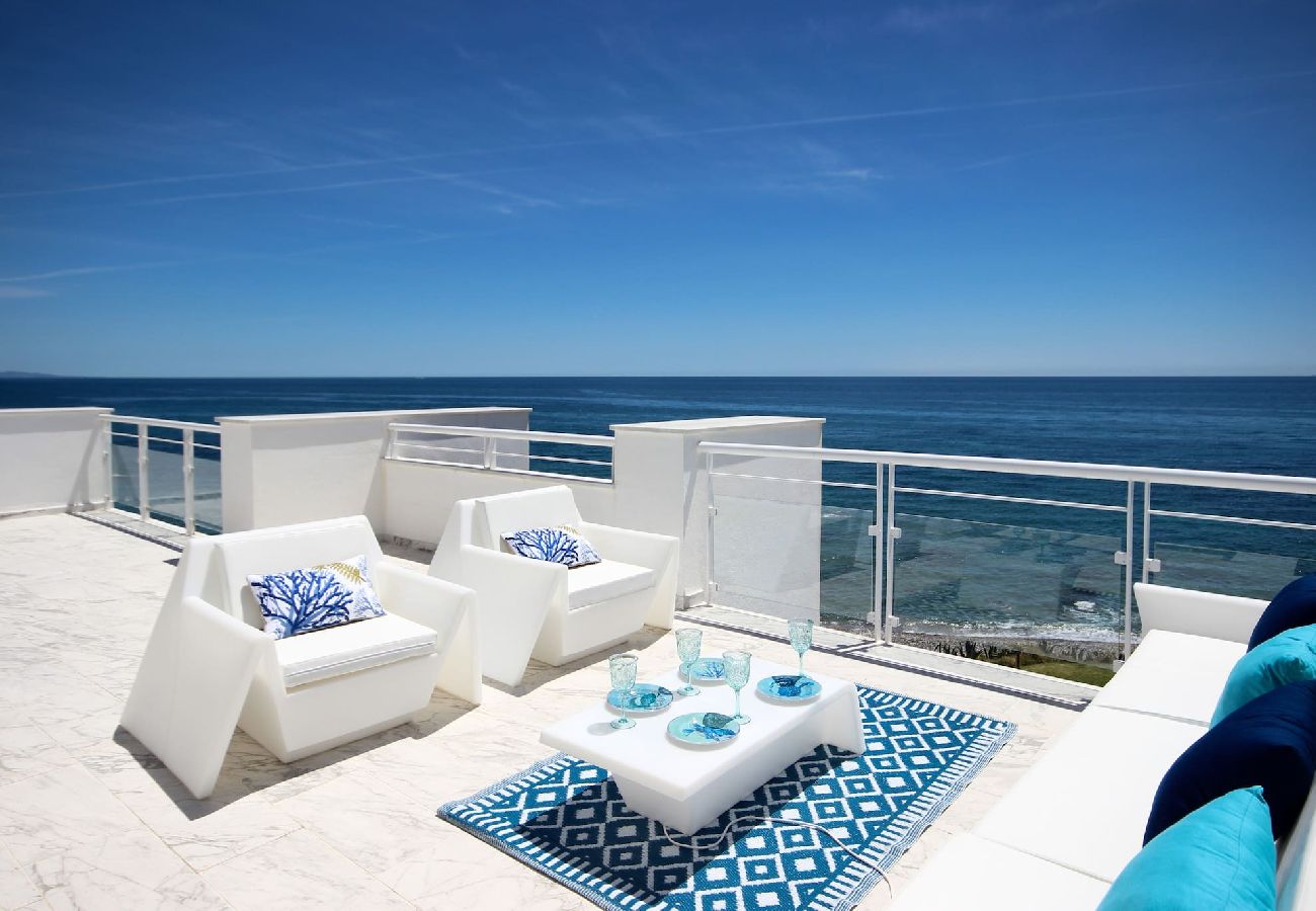 Apartment in Casares - Stunning Beachfront Penthouse in Casares 