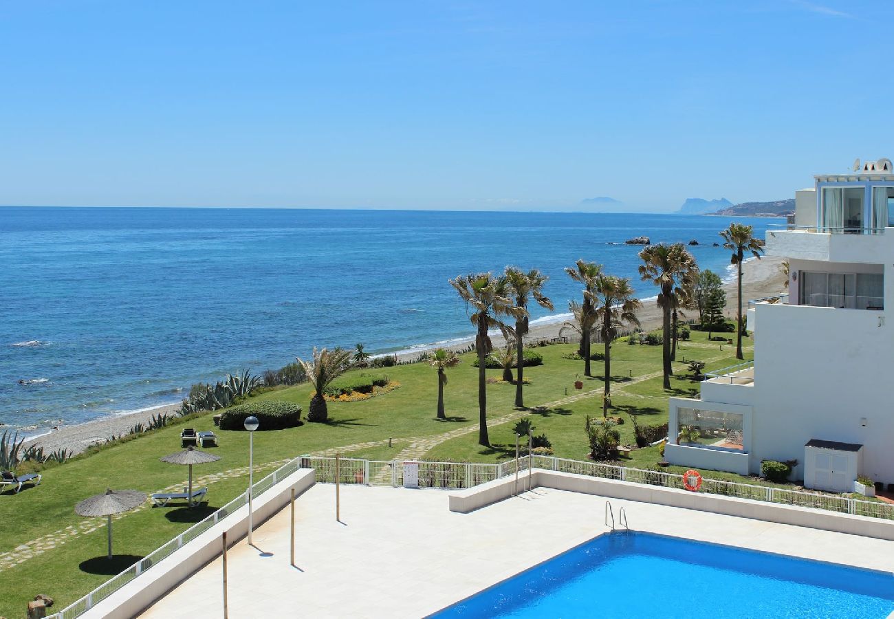 Apartment in Casares - Stunning Beachfront Penthouse in Casares 