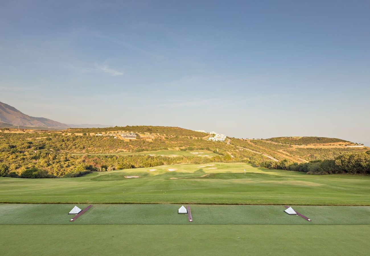 Townhouse in Casares - Stylish Townhouse @ Finca Cortesin Golf Resort