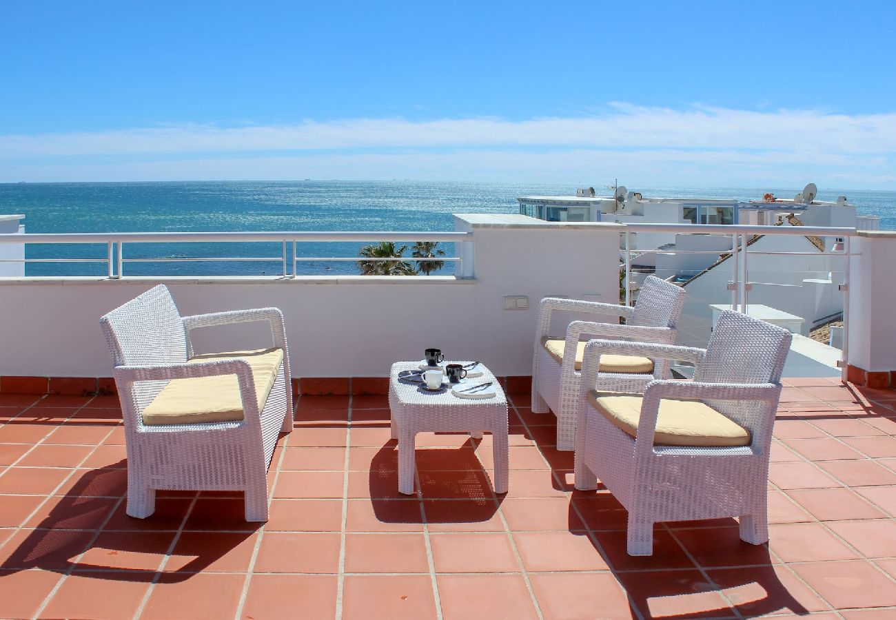 Apartment in Casares - Beachfront Penthouse with Sea Views, Hot Tub, BBQ 