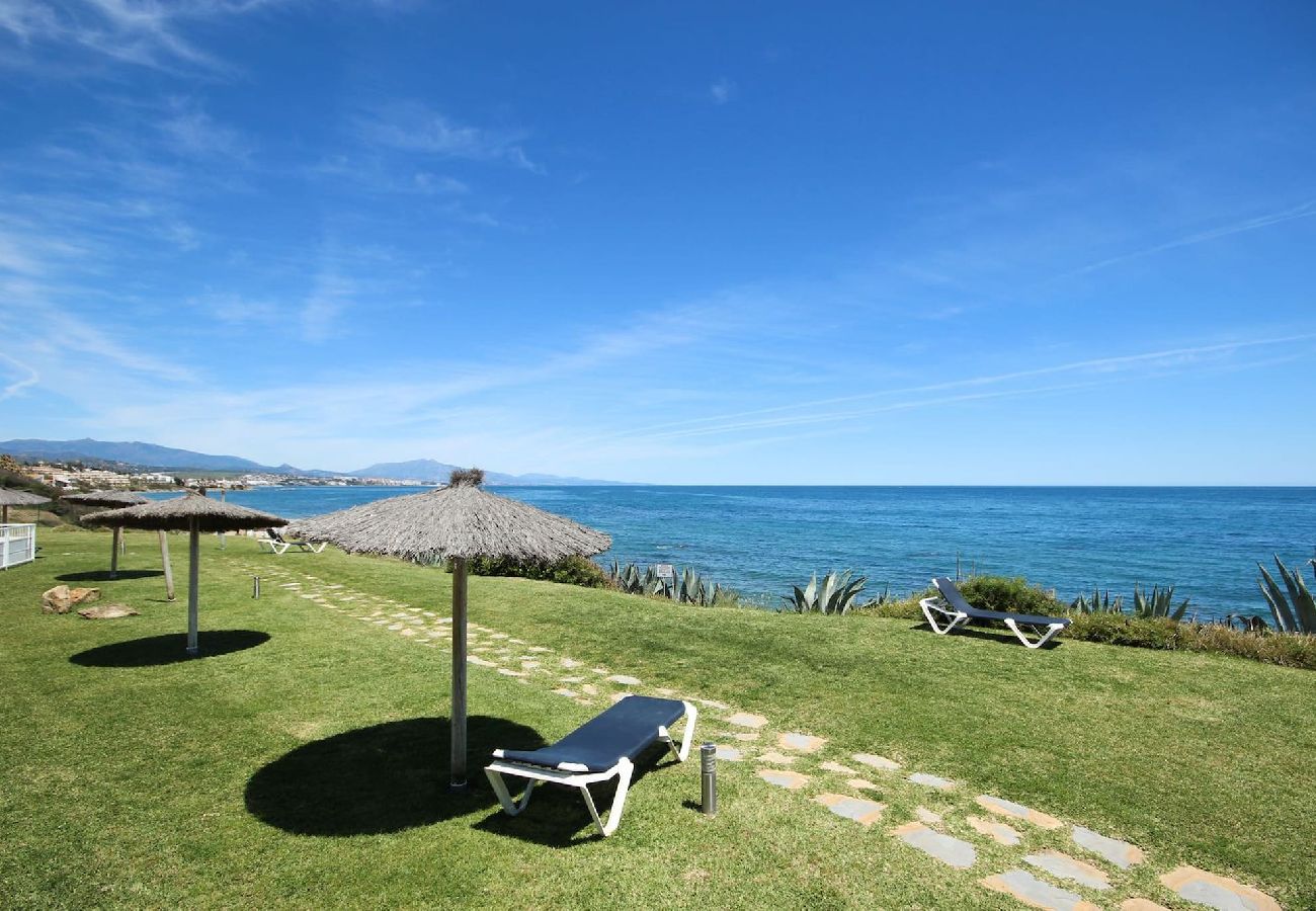 Apartment in Casares - Beachfront Penthouse with Sea Views, Hot Tub, BBQ 