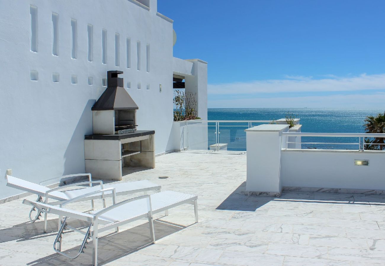 Apartment in Casares - Beachfront Penthouse with Sea Views, Hot Tub, BBQ 