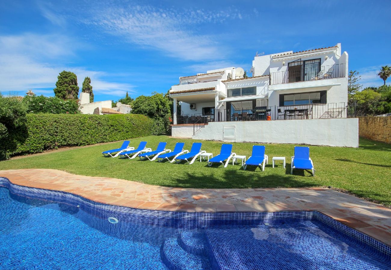 Villa in Casares - Vista del Mar Beautiful 6 bedroom villa with private pool and close to the beach