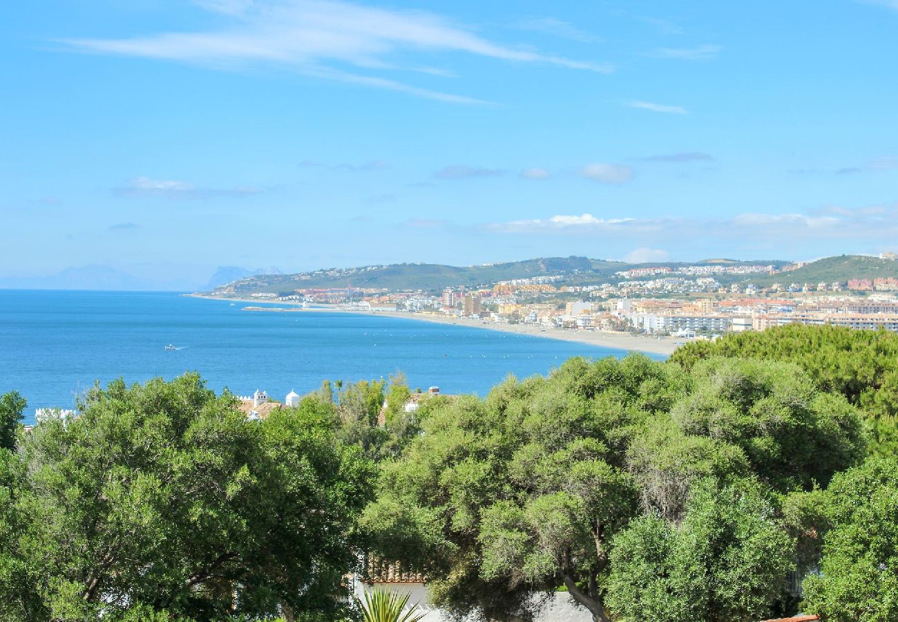 Villa in Casares - Vista del Mar Beautiful 6 bedroom villa with private pool and close to the beach