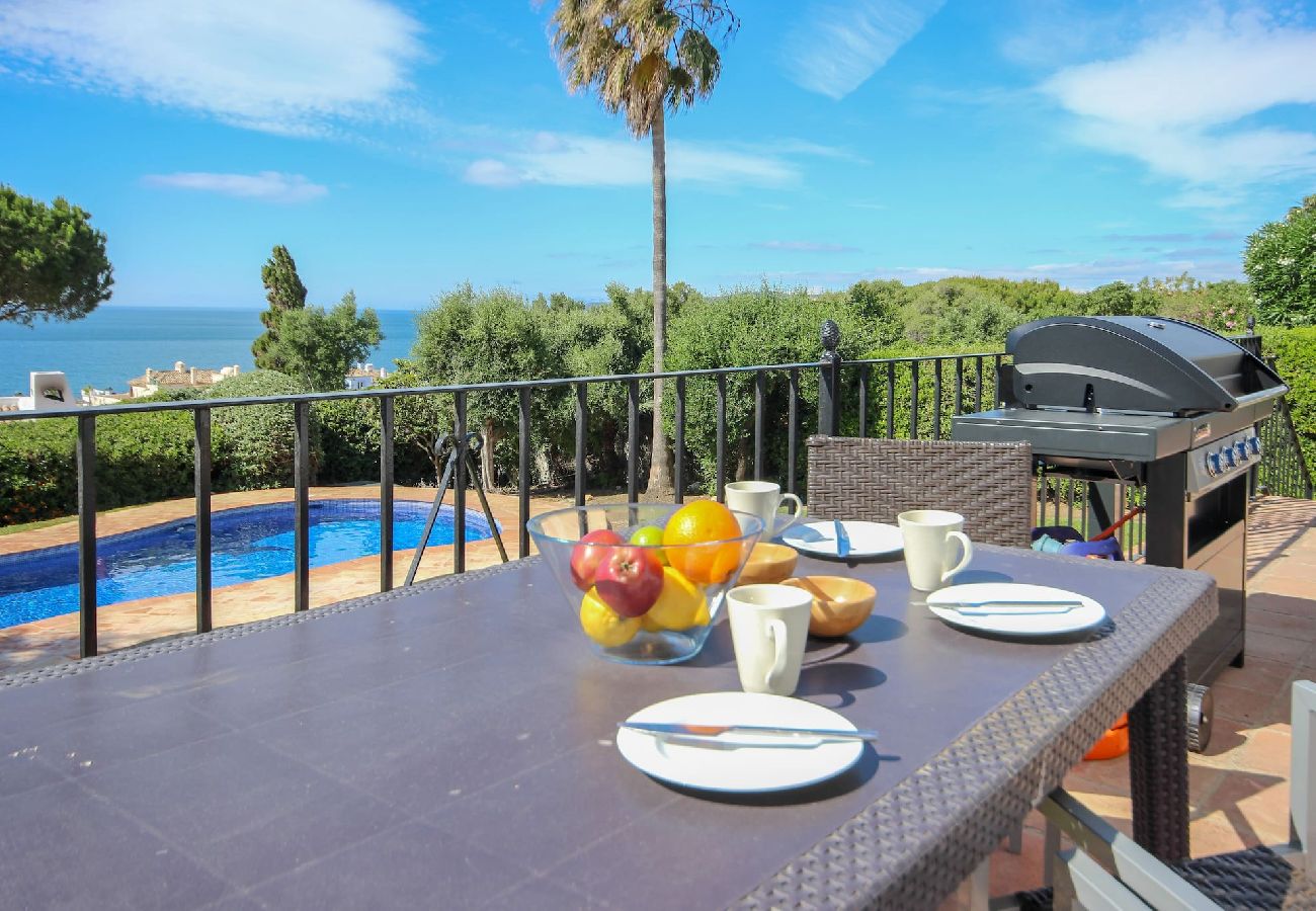 Villa in Casares - Vista del Mar Beautiful 6 bedroom villa with private pool and close to the beach