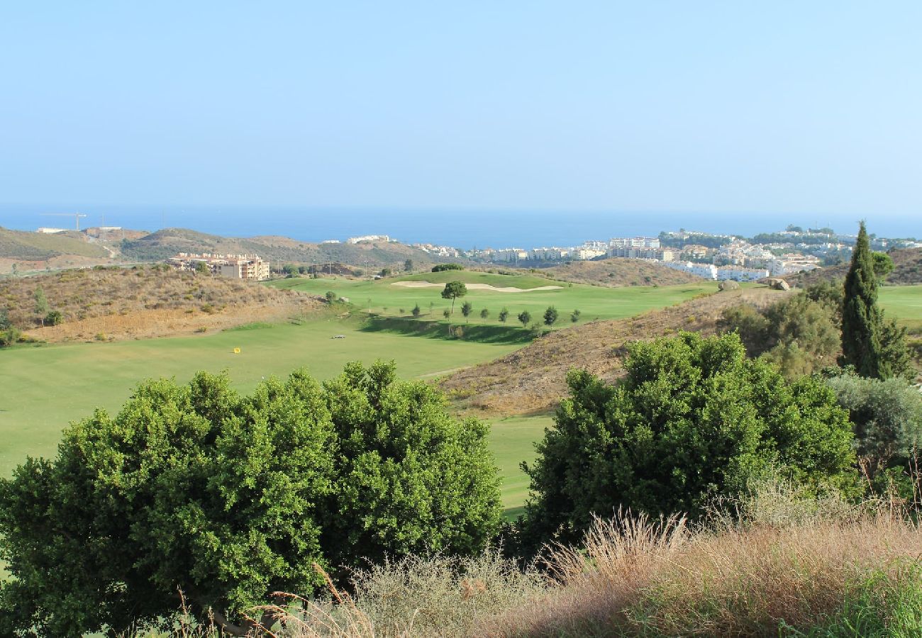 Apartment in Málaga - 2 Bedroom Apartment in Calanova Grand Golf Mijas Costa