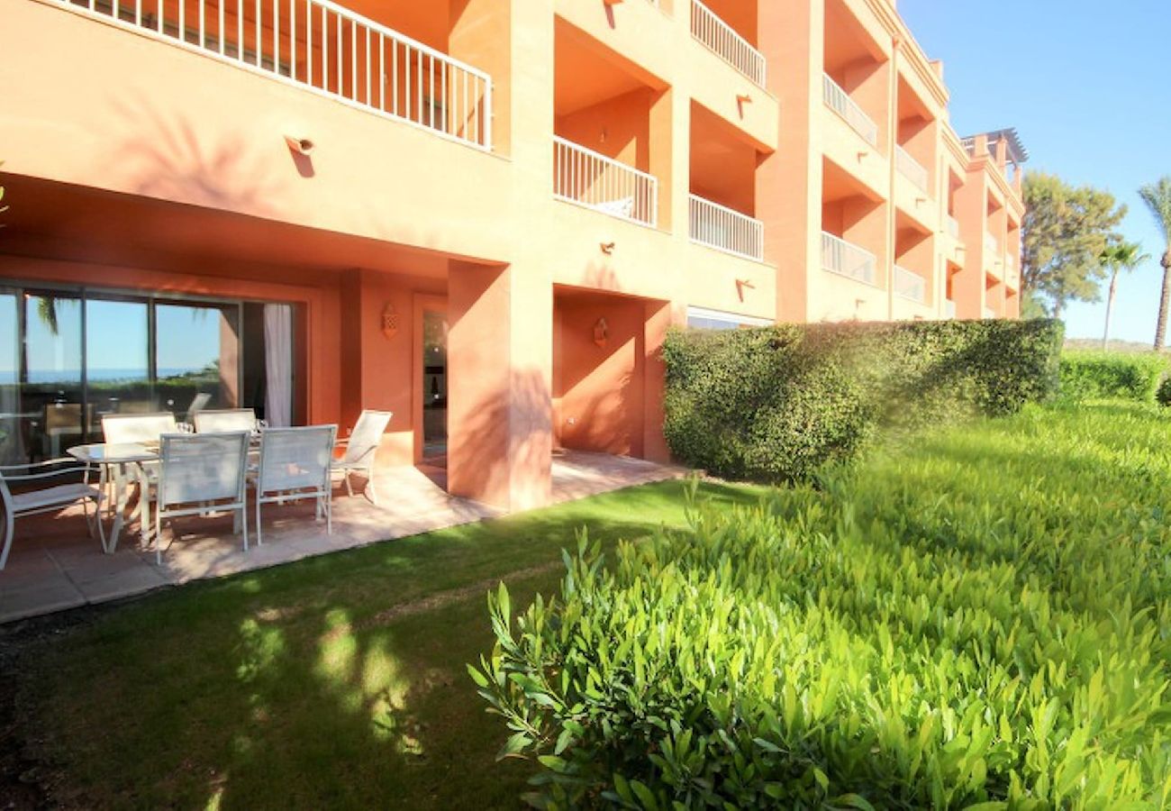 Apartment in Estepona - Holiday Rental Property in the Sun 