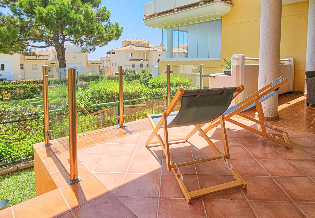 Apartment in Marbella - 2 bed garden apartment Las Mimosas Cabopino 