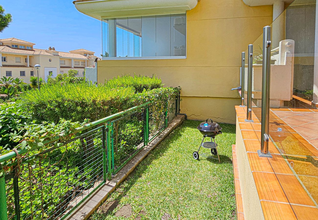 Apartment in Marbella - 2 bed garden apartment Las Mimosas Cabopino 