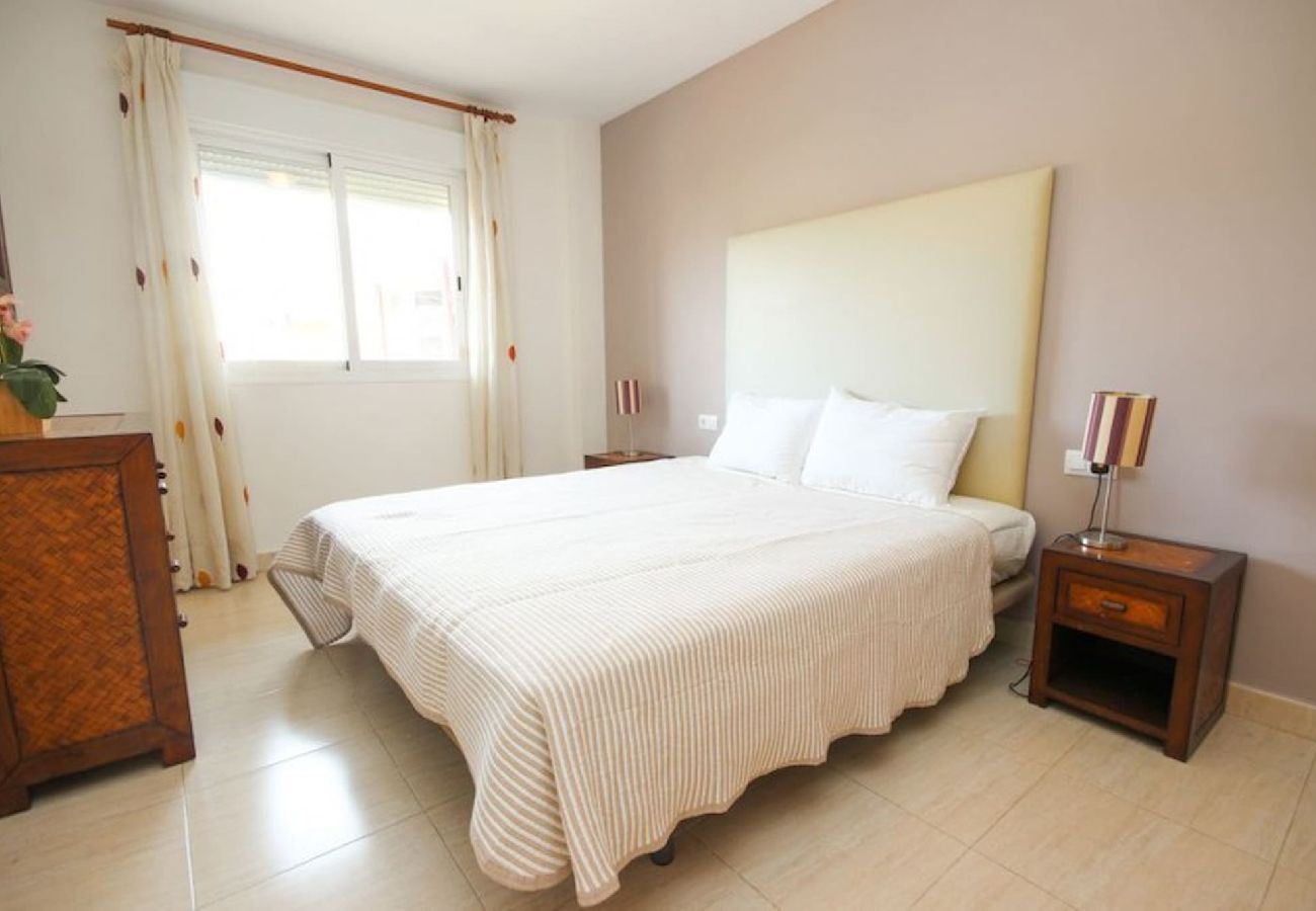 Apartment in Mijas Costa - Three bedroom apartment near Mijas Golf complex 