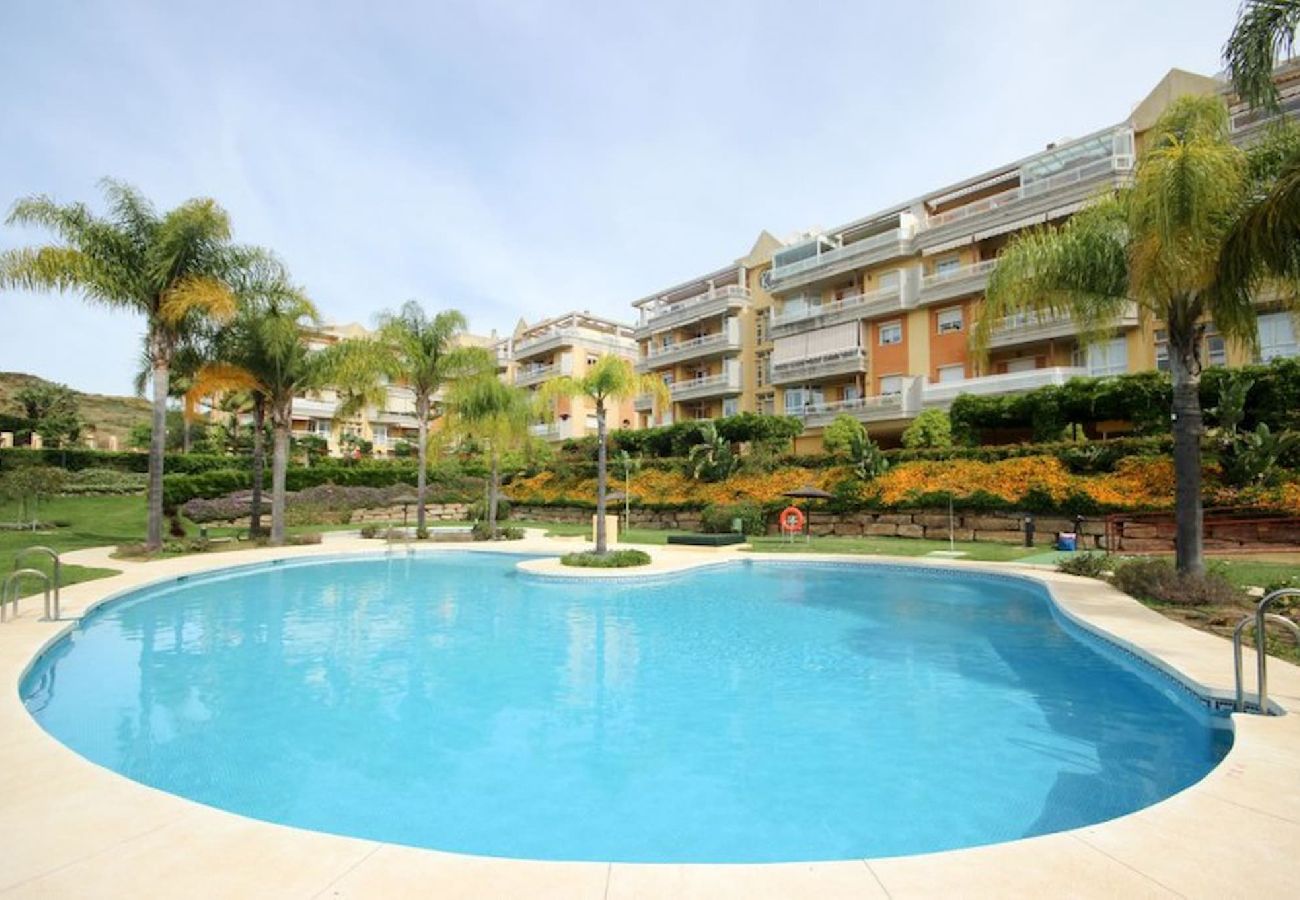 Apartment in Mijas Costa - Three bedroom apartment near Mijas Golf complex 