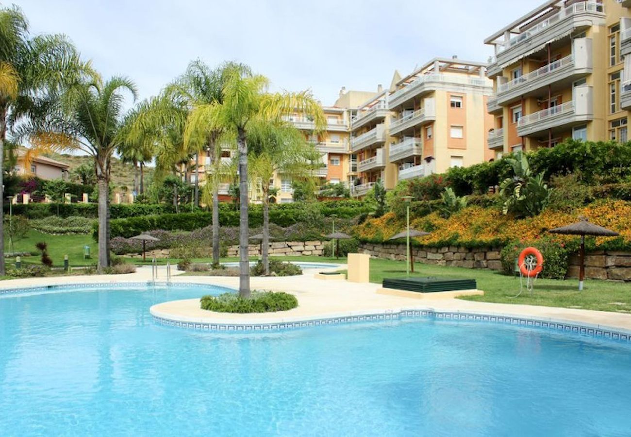 Apartment in Mijas Costa - Three bedroom apartment near Mijas Golf complex 