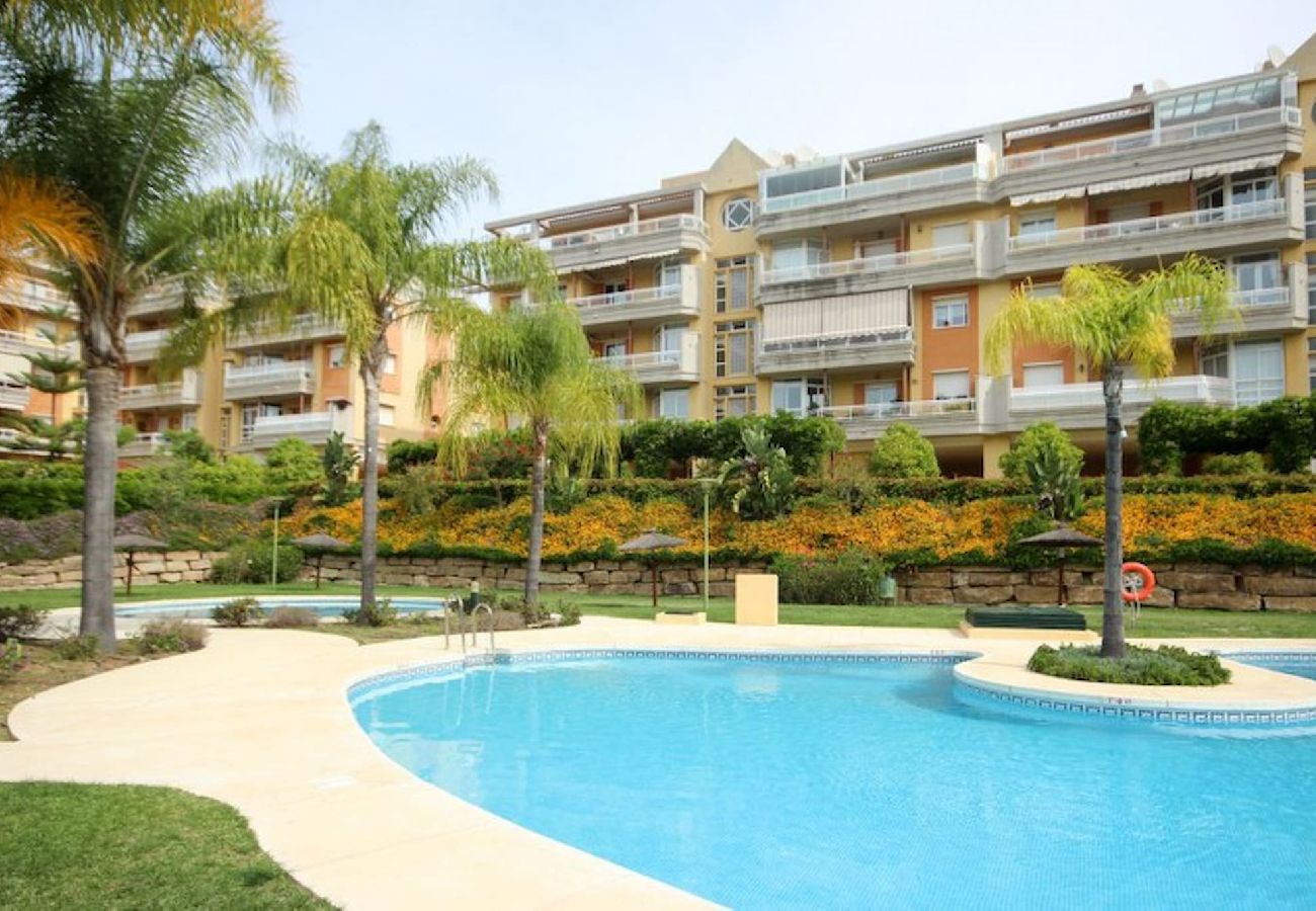 Apartment in Mijas Costa - Three bedroom apartment near Mijas Golf complex 