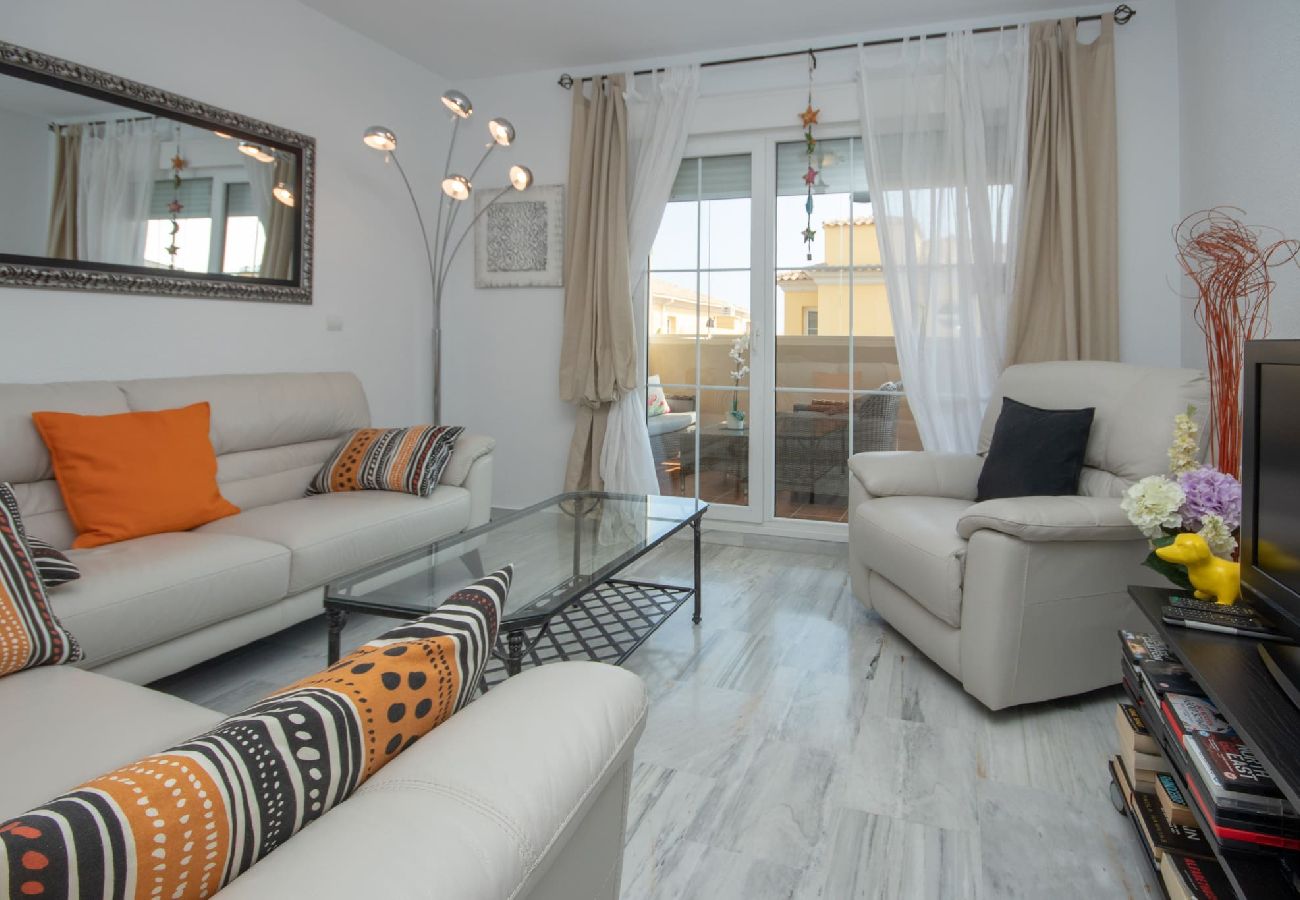 Apartment in Marbella - Delightful Apartment Close to Golf and Beach 