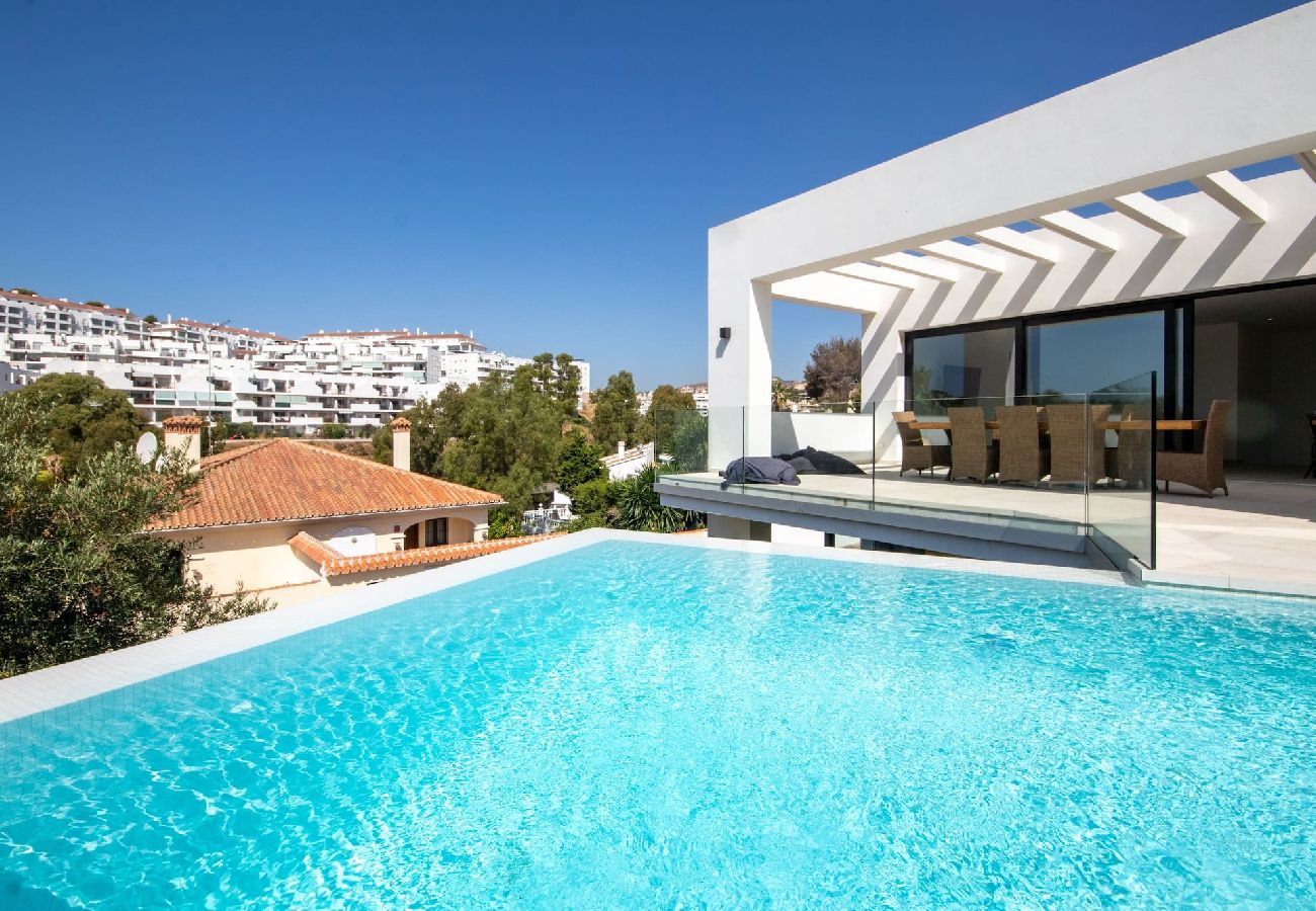 Villa in Mijas Costa - Modern 3 Bed Villa with Private Pool near La Cala 