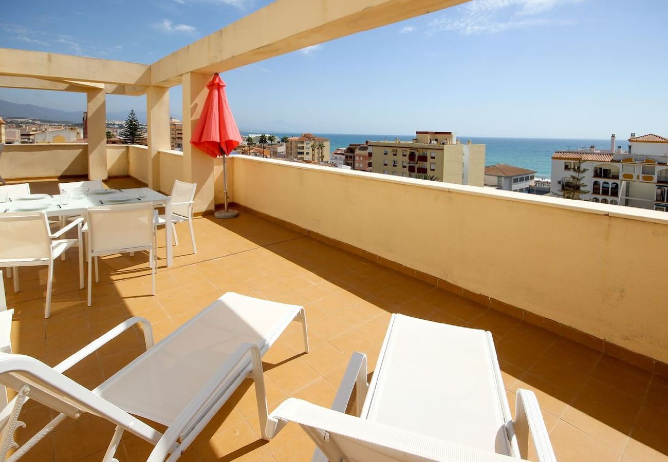 Apartment in San Luis de Sabanillas - Penthouse with Extensive Sunny Roof Terrace 