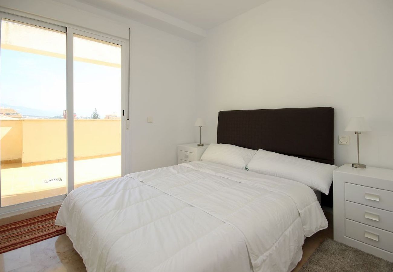 Apartment in San Luis de Sabanillas - Penthouse with Extensive Sunny Roof Terrace 