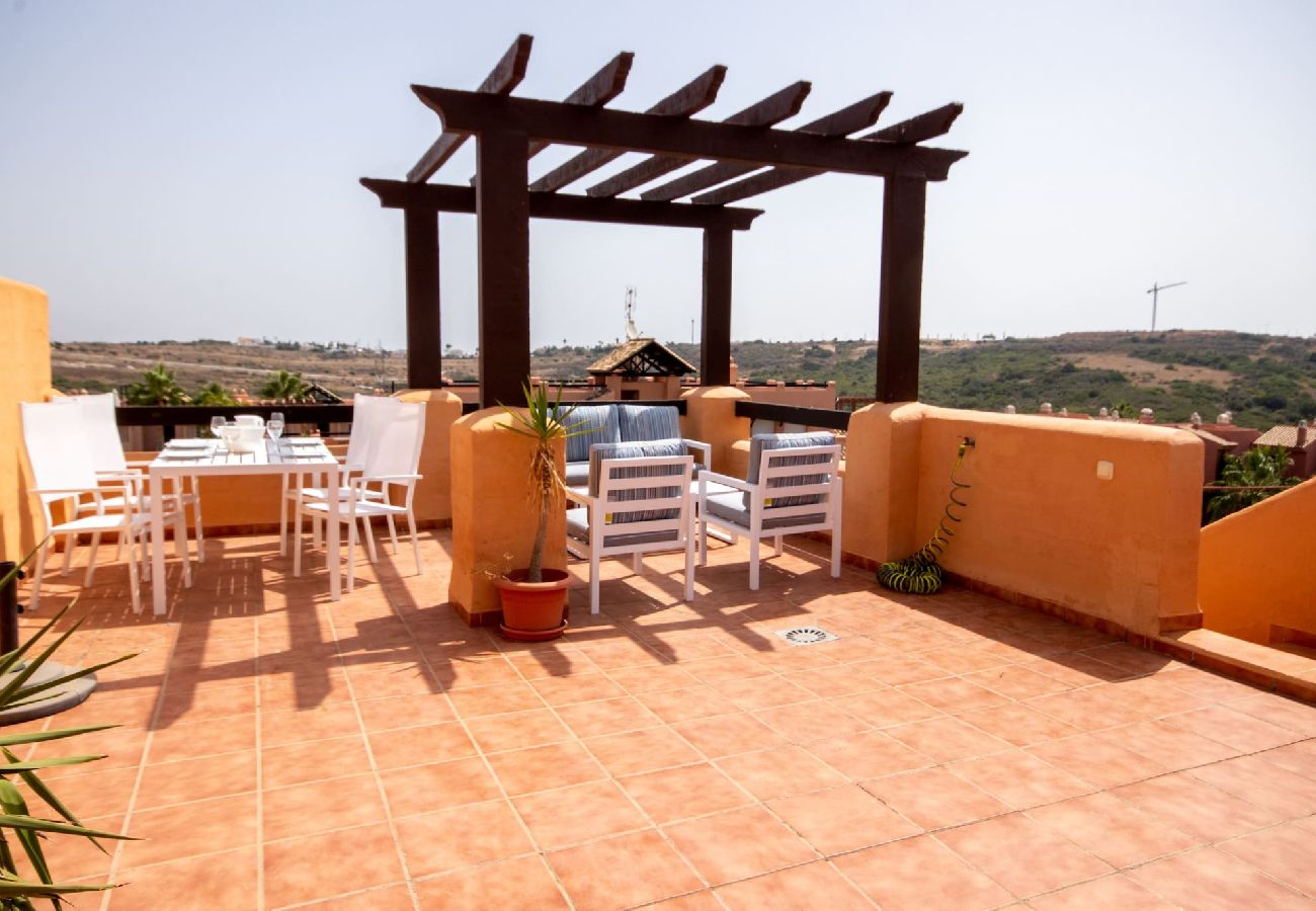 Apartment in Casares - Penthouse with Roof Terrace, BBQ and Sea Views 