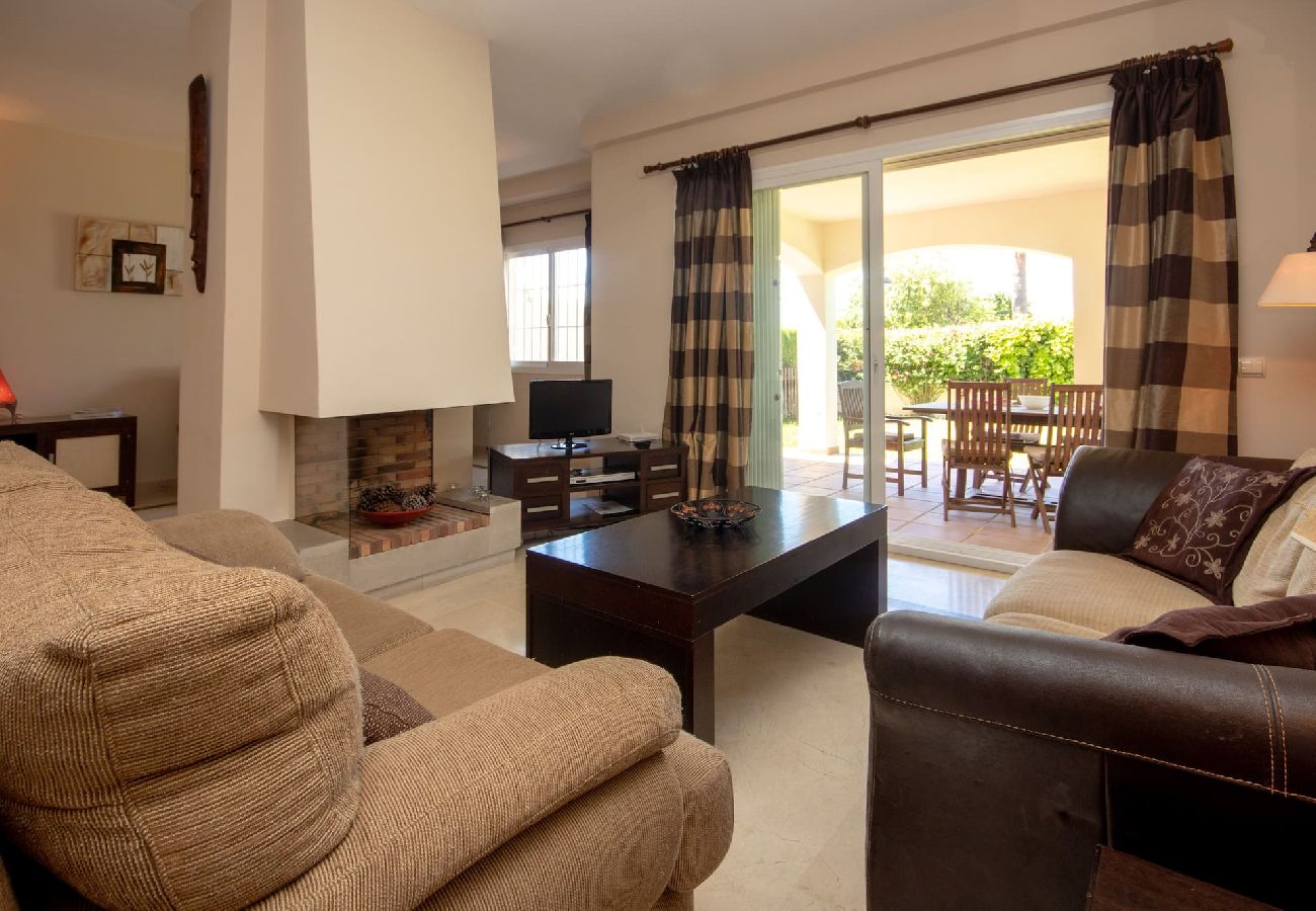 Apartment in Marbella - Luxury ground floor apt, Ocean Pino Golf, Cabopino 