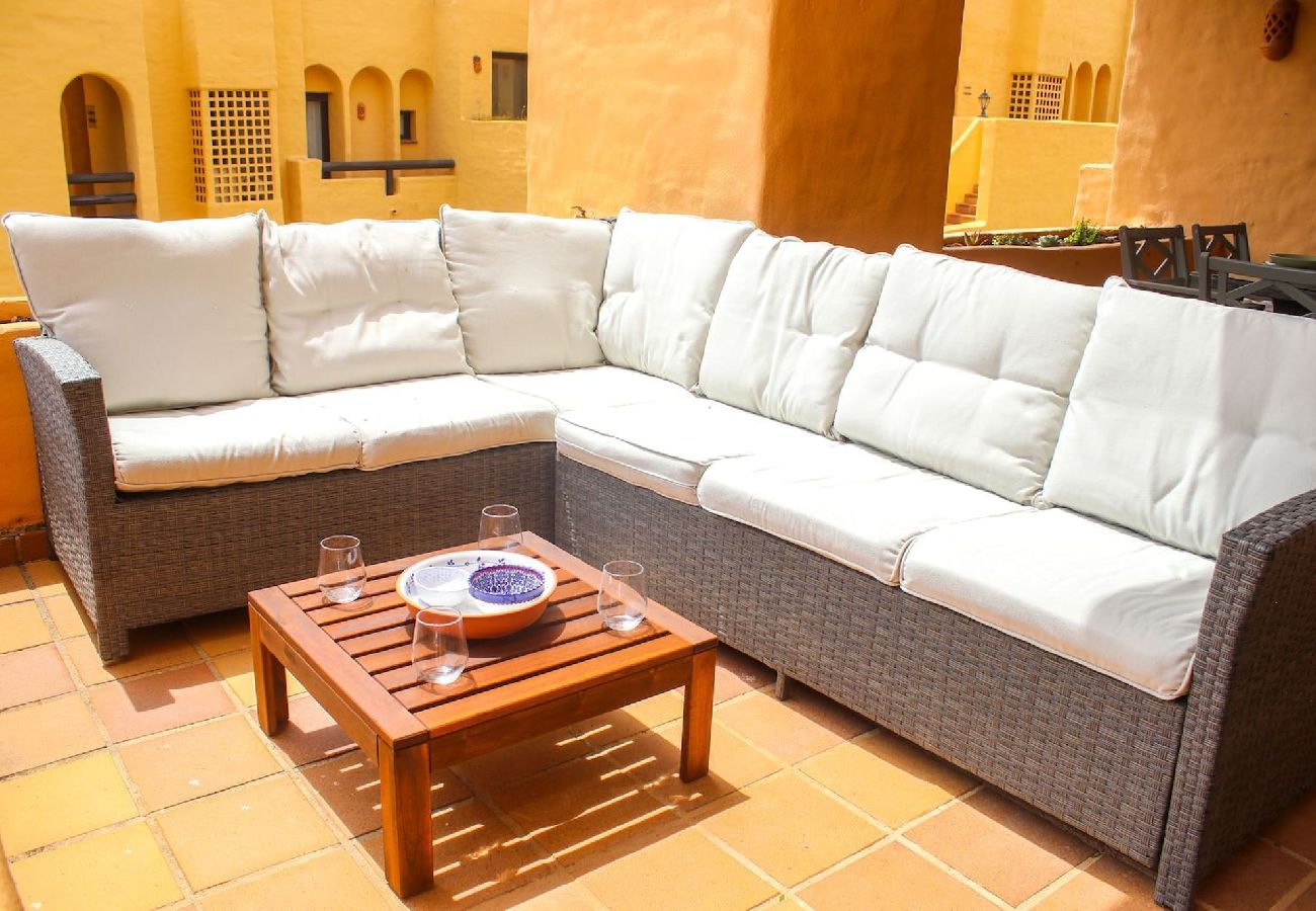 Apartment in Manilva - Spacious 3 bed apt near Duquesa Golf and Port 