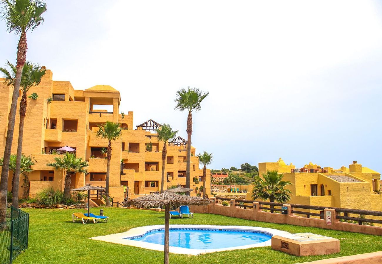 Apartment in Manilva - Spacious 3 bed apt near Duquesa Golf and Port 