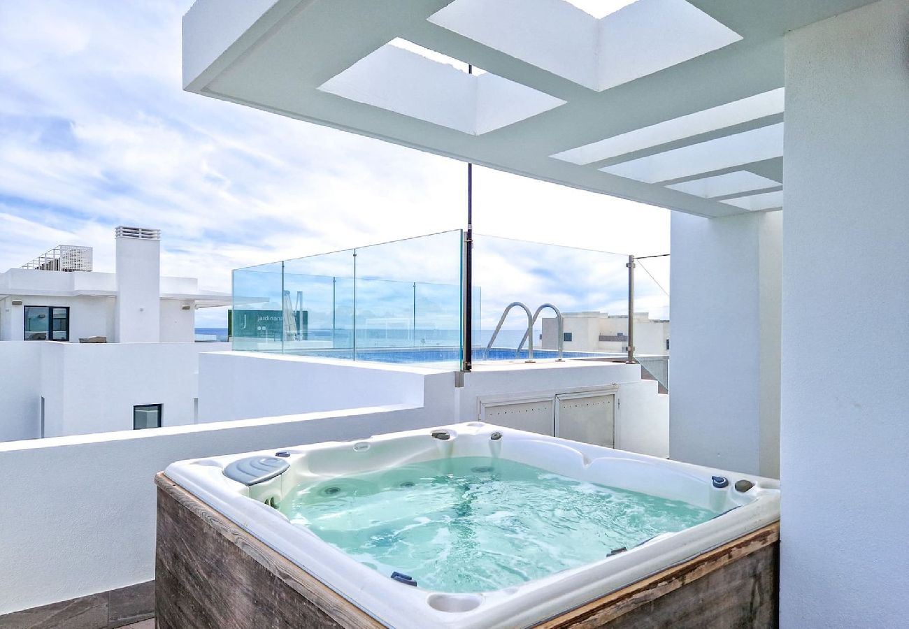 Apartment in Mijas Costa - Penthouse with private hot tub and plunge pool 