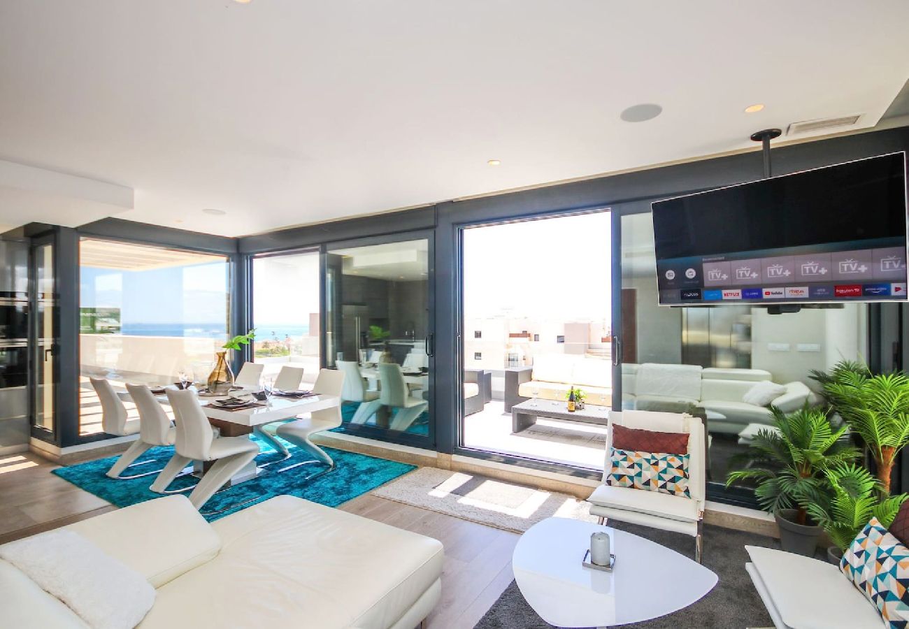 Apartment in Mijas Costa - Penthouse with private hot tub and plunge pool 