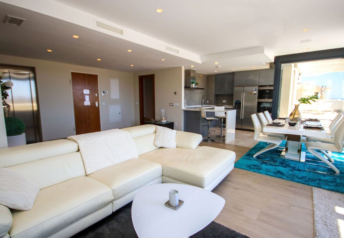 Apartment in Mijas Costa - Penthouse with private hot tub and plunge pool 