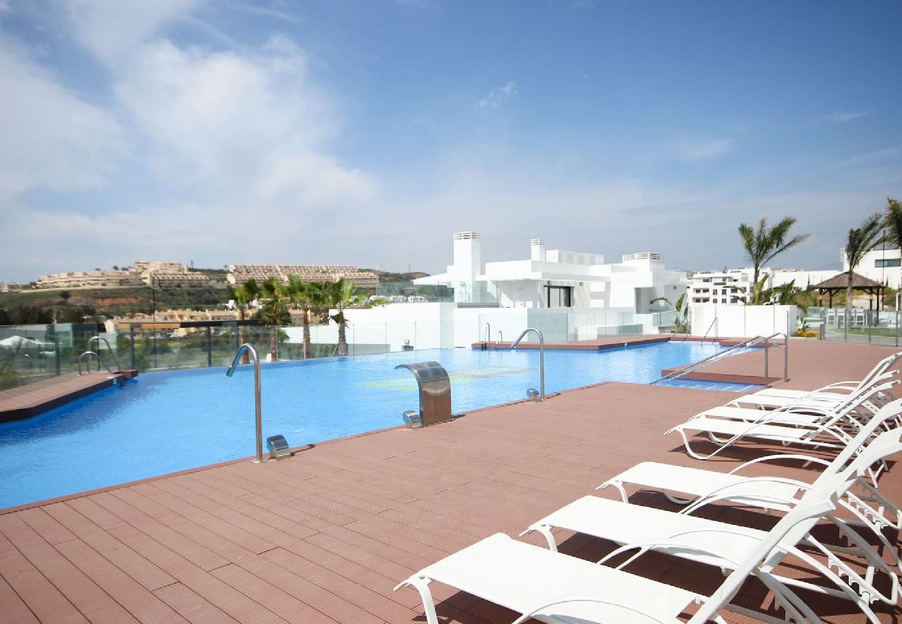 Apartment in Mijas Costa - Penthouse with private hot tub and plunge pool 